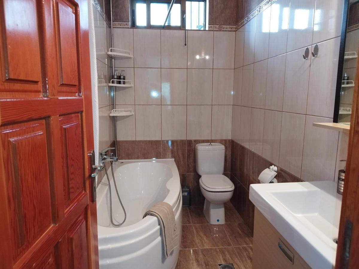Voulas Guest House Volos Eksteriør bilde