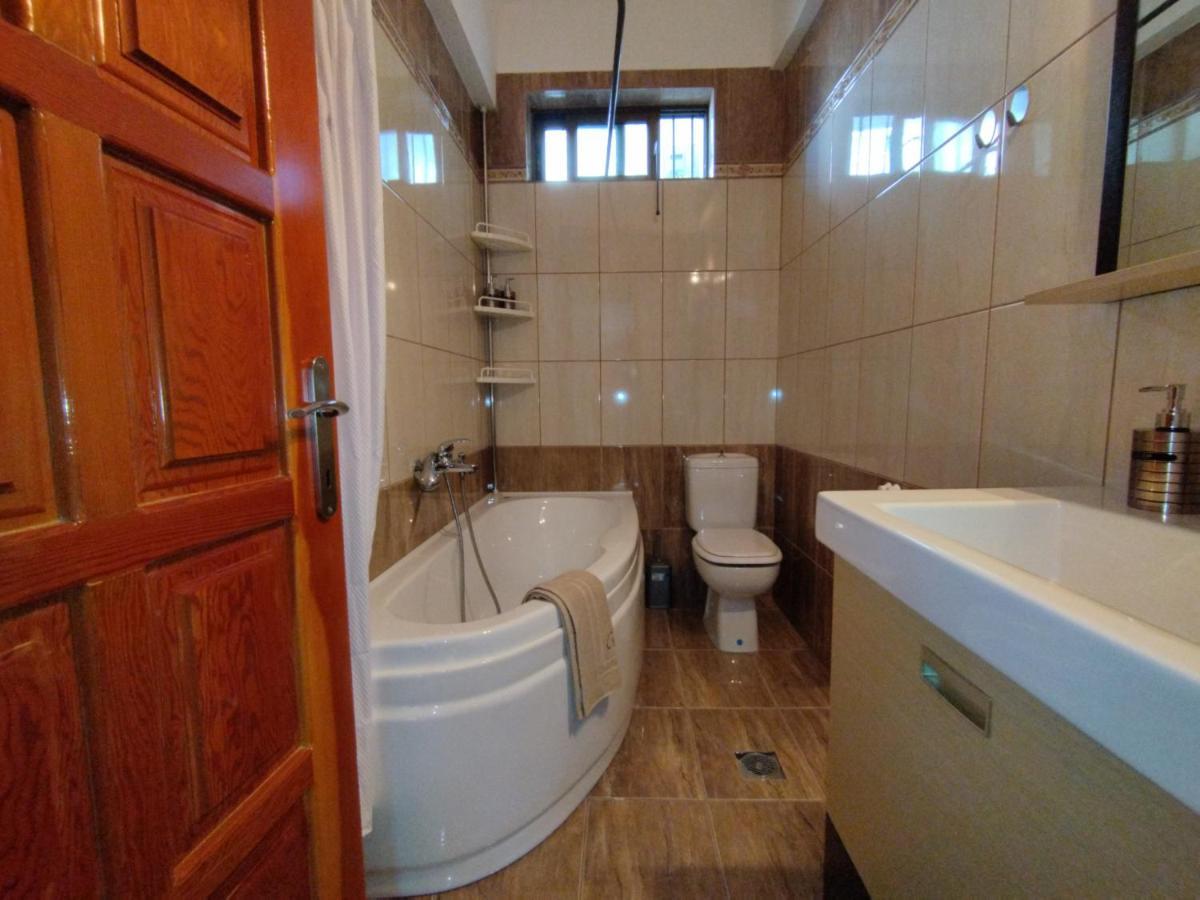 Voulas Guest House Volos Eksteriør bilde